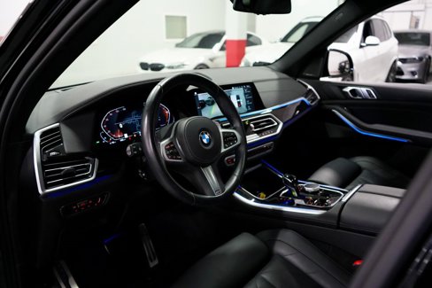 Used 2023 BMW X5 xDrive40i w/ M Sport Package image 10