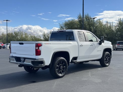Used 2023 Chevrolet Silverado 2500 LT image 8