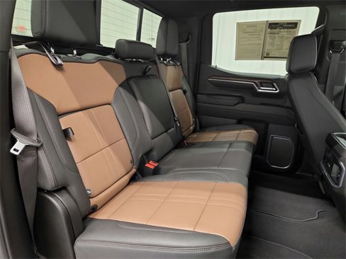 Used 2025 Chevrolet Silverado 1500 High Country w/ Technology Package image 26