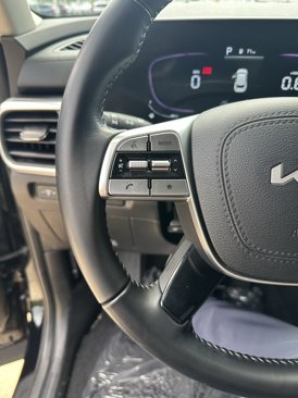 Used 2023 Kia Telluride S image 21