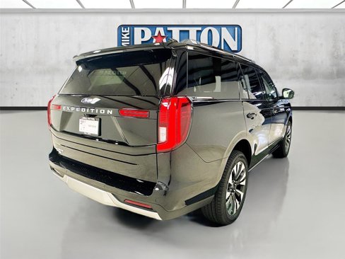 New 2025 Ford Expedition Platinum image 7