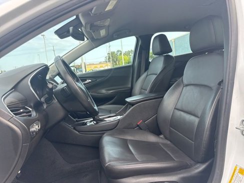 Used 2024 Chevrolet Malibu LT image 40