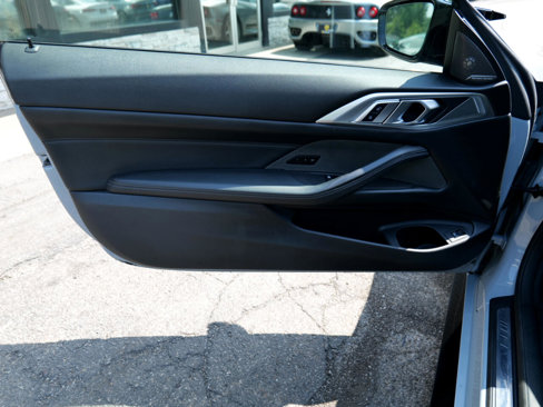Used 2022 BMW M4 Coupe image 13