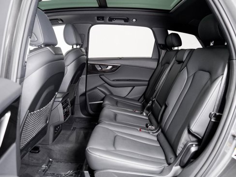 Certified 2025 Audi Q7 3.0T Prestige image 22