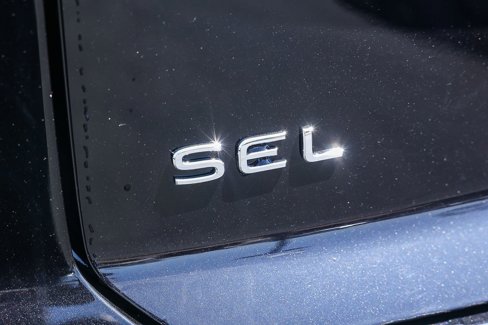 New 2025 Volkswagen Atlas Cross Sport SEL Premium R-Line image 11