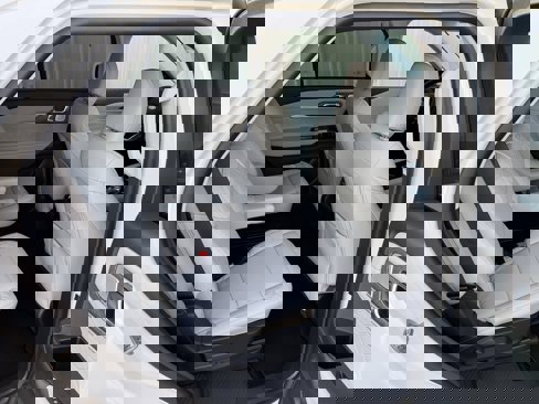New 2025 Ford Explorer Platinum image 33