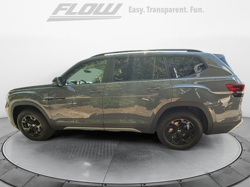 New 2025 Volkswagen Atlas Peak Edition SE image 4