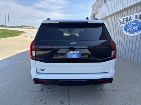 New 2025 Ford Expedition Tremor image 5