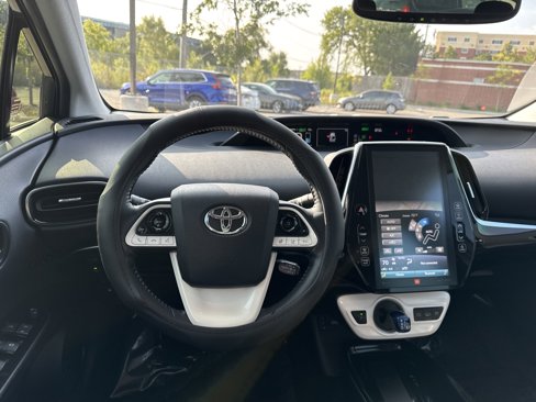 Used 2017 Toyota Prius Prime Plus image 13
