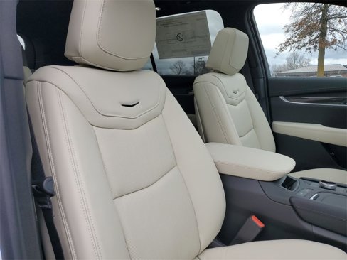 New 2025 Cadillac XT6 Sport w/ Technology Package image 29