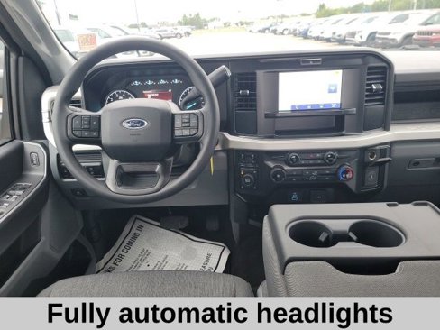 New 2026 Ford F250 4x4 Crew Cab Super Duty image 4