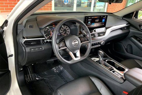 Certified 2024 Nissan Altima 2.5 SR w/ SR Premium Package image 14