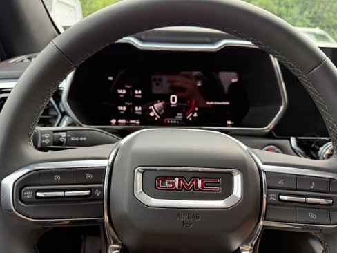 New 2025 GMC Canyon Elevation w/ Technology Package image 23
