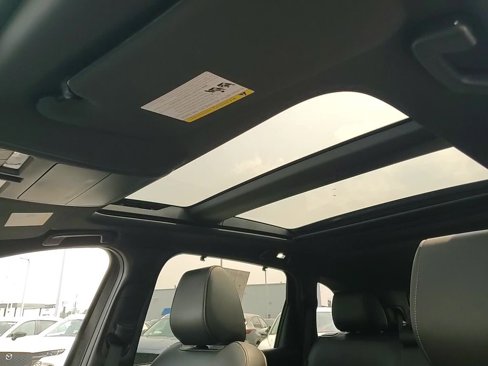 Certified 2025 MAZDA CX-90 3.3 Turbo S w/ Premium Package image 23