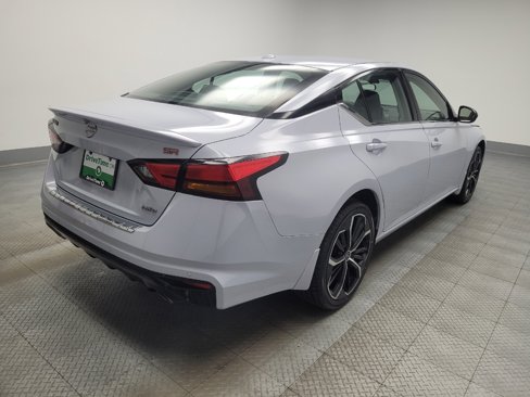 Used 2023 Nissan Altima 2.5 SR image 9