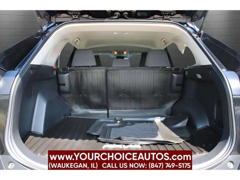 Used 2021 Toyota RAV4 LE image 12
