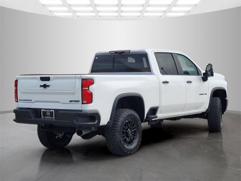 New 2026 Chevrolet Silverado 2500 ZR2 w/ LPO, Dark Essentials Package image 4