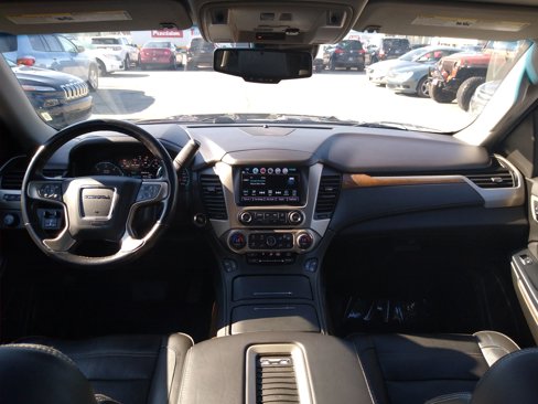 Used 2019 GMC Yukon XL Denali w/ Denali Ultimate Package image 18