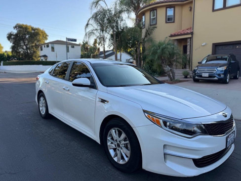 Used 2016 Kia Optima LX image 3