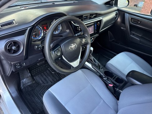 Used 2017 Toyota Corolla L image 31