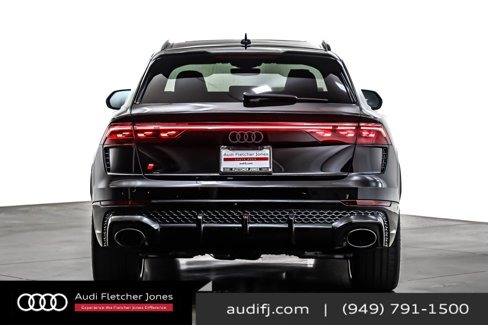 New 2025 Audi RS Q8 performance image 3