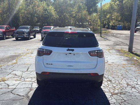 New 2026 Jeep Compass Limited image 8