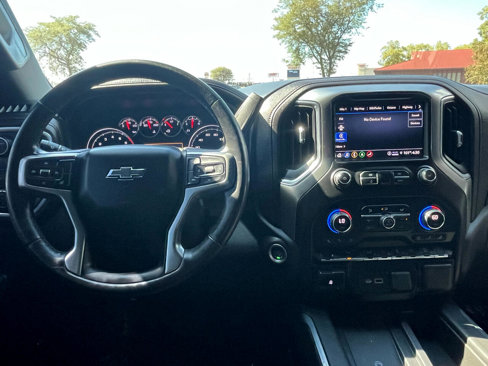 Used 2021 Chevrolet Silverado 2500 LTZ w/ LTZ Plus Package image 2