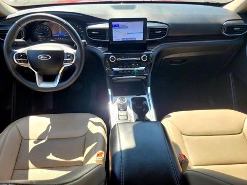 Used 2024 Ford Explorer Limited image 14