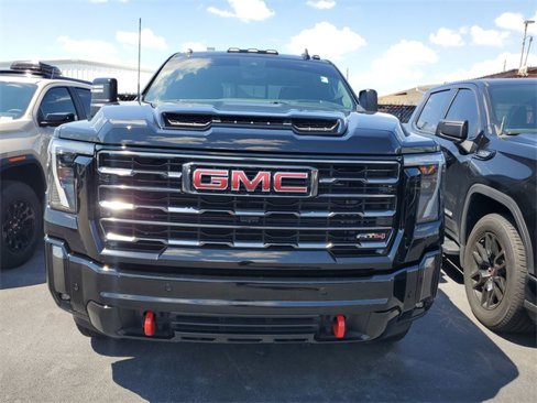 Used 2024 GMC Sierra 2500 AT4 w/ AT4 Premium Plus Package image 10