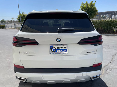 New 2026 BMW X5 xDrive40i w/ Parking Assistance Package image 4
