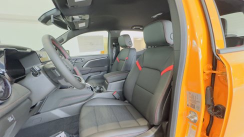 New 2025 Chevrolet Colorado Z71 w/ Z71 Convenience Package 2 image 16