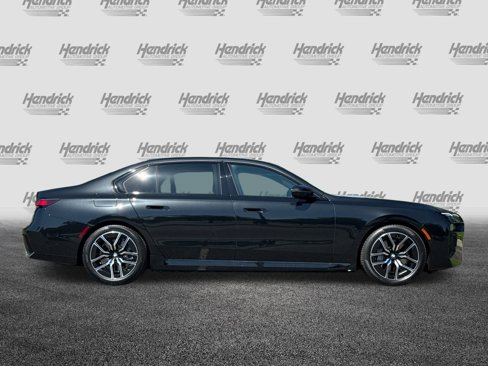 New 2026 BMW 750e xDrive image 5