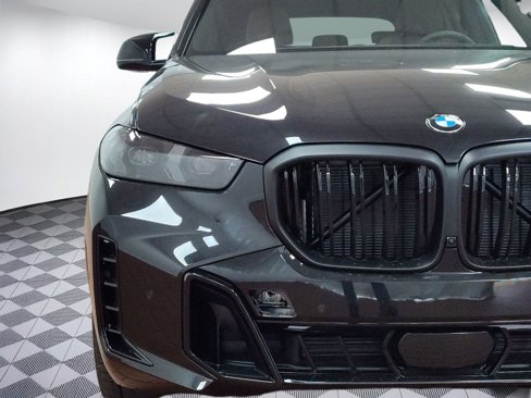 New 2026 BMW X5 M60i image 10