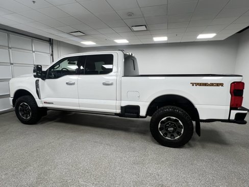 Used 2024 Ford F350 Platinum w/ Tremor Off-Road Package image 8