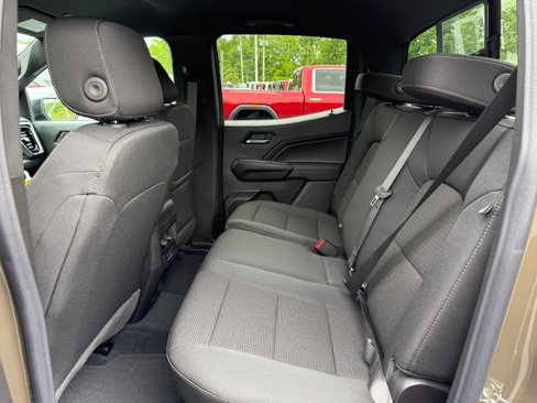 New 2025 GMC Canyon Elevation w/ Convenience Package image 16