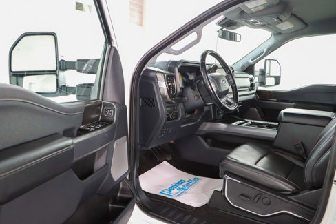 Used 2023 Ford F350 Lariat w/ FX4 Off-Road Package image 3