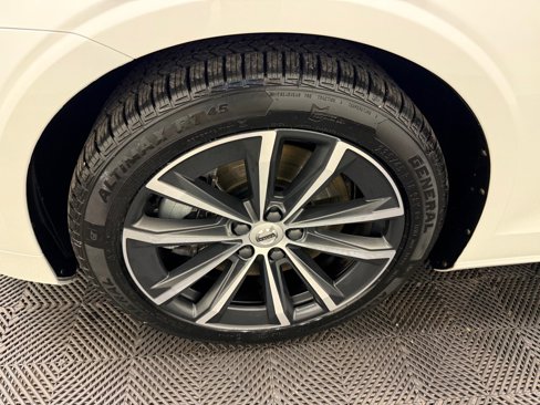 Used 2021 Volvo S60 T6 Momentum image 22