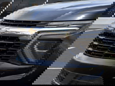 New 2025 Chevrolet Suburban LS image 13