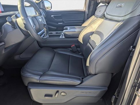 Certified 2025 Ford Expedition Platinum w/ Stealth Appearance Package image 20