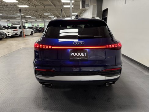 Used 2025 Audi Q5 Premium Plus w/ Premium Plus image 5