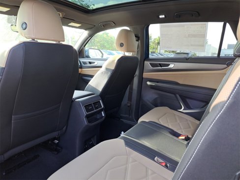 New 2025 Volkswagen Atlas Cross Sport SE image 5