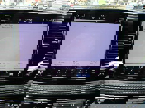 New 2026 Chrysler Pacifica Select image 38