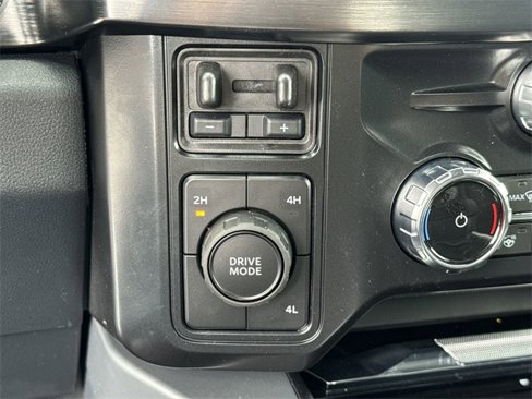 New 2025 Ford F450 Lariat image 27