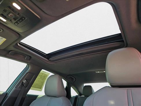 Used 2019 Toyota Avalon XLE image 16