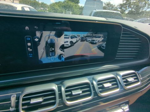 New 2026 Mercedes-Benz GLS 450 4MATIC image 7
