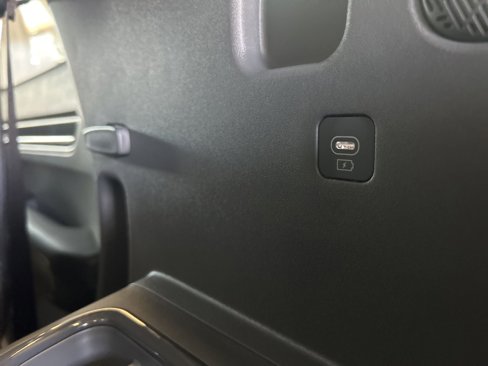 New 2026 Kia EV9 Wind image 13