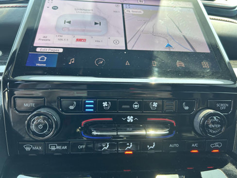 Used 2022 Jeep Grand Cherokee Trailhawk image 32