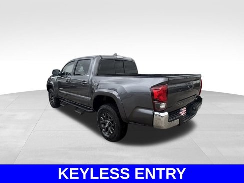 Used 2022 Toyota Tacoma SR5 image 6