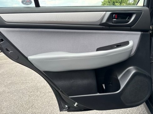 Used 2019 Subaru Outback 2.5i image 27