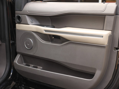 Used 2019 Ford Expedition Max XLT w/ Equipment Group 202A image 22